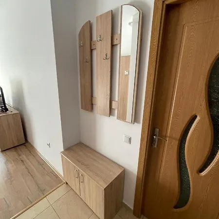 Iris Apartment *